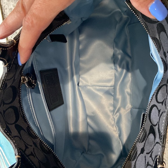 Coach Handbag - Picture 3 of 6